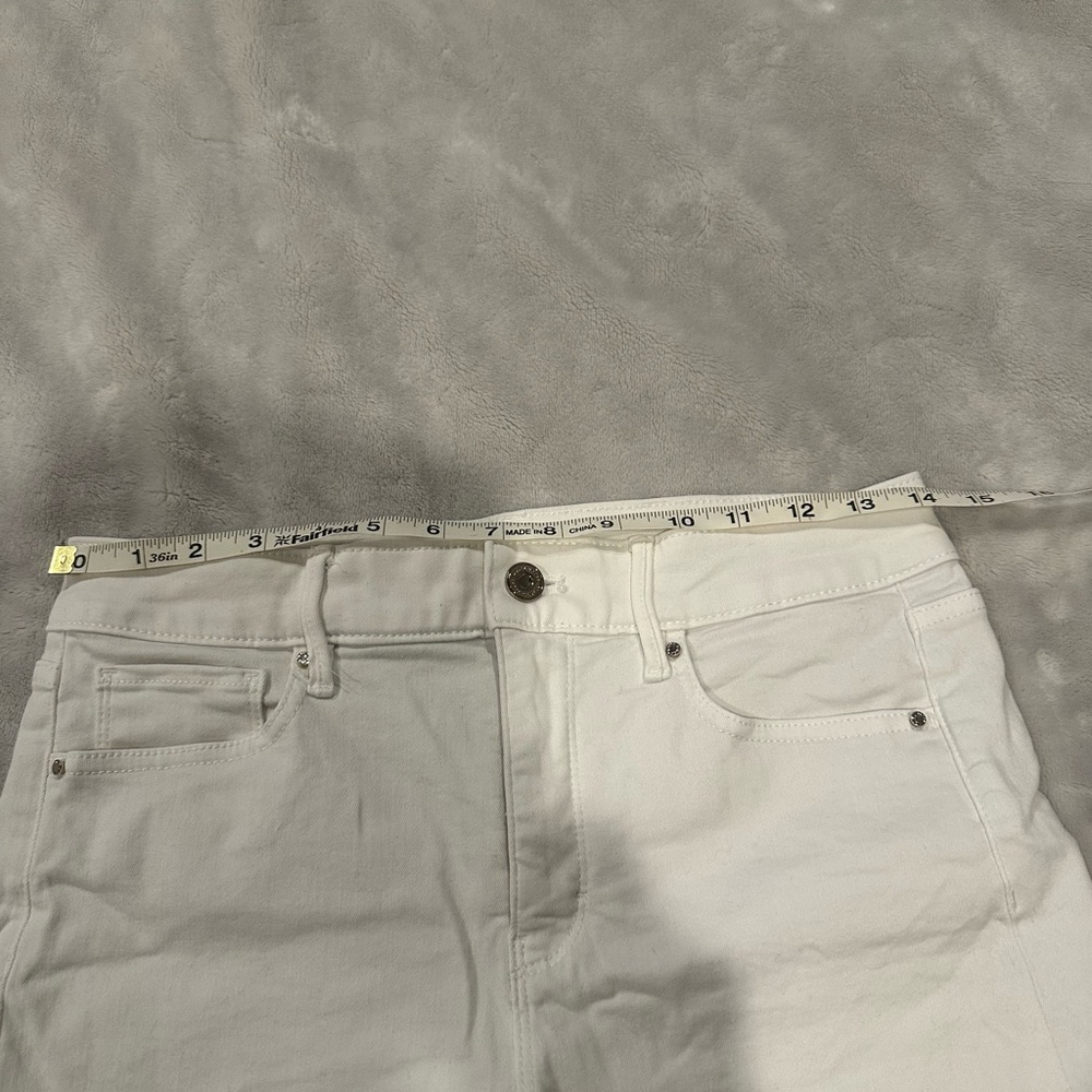 White House Black Market Cream Women's Shorts - Picture 4 of 8